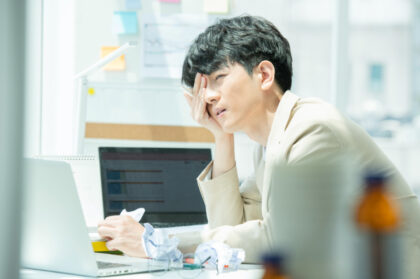 ストレスや生活習慣の乱れで眼底出血に？